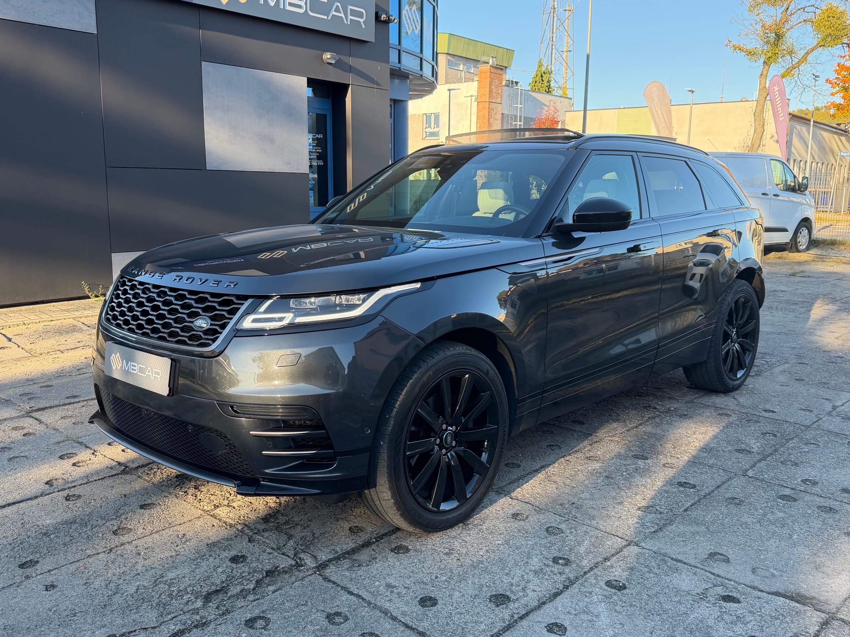 Range Rover Velar 2019, zdjęcie 2